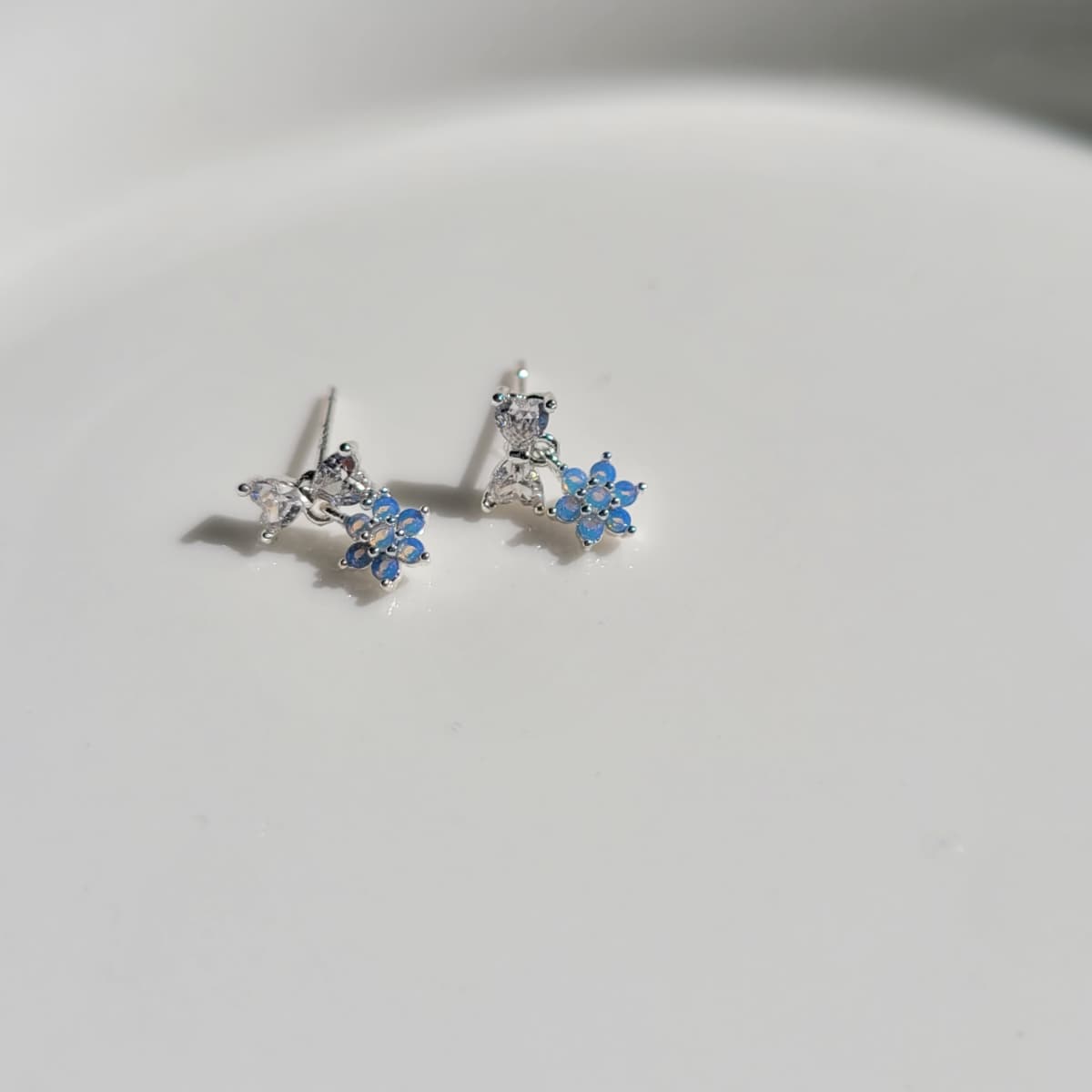 Blue Opal Silver Stud Earrings - 이미지 2