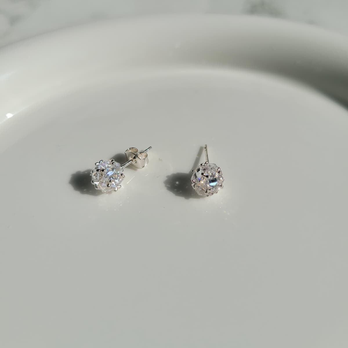 Self-luminous silver post earrings - 이미지 7