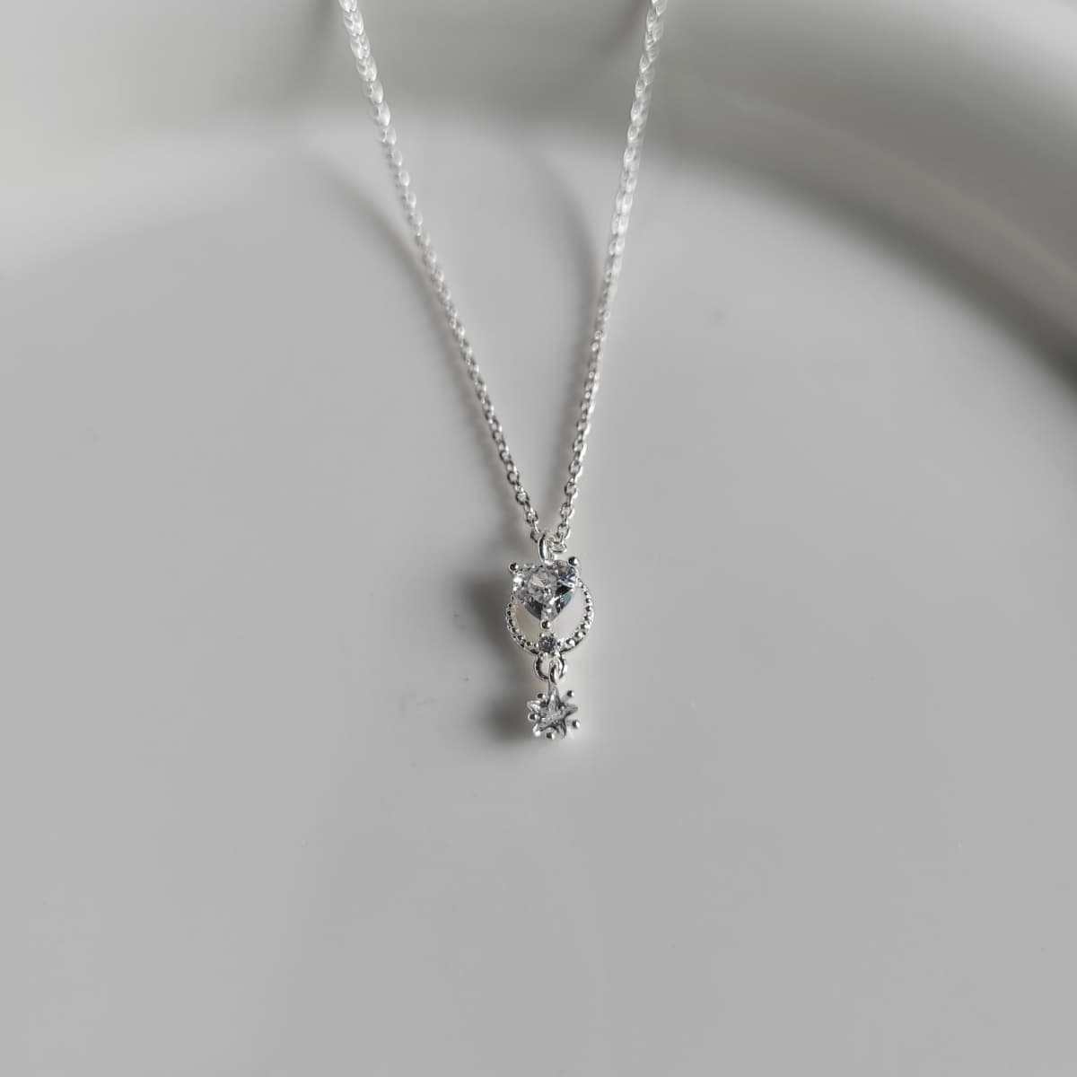 Ring Q Drop Necklace - 이미지 4