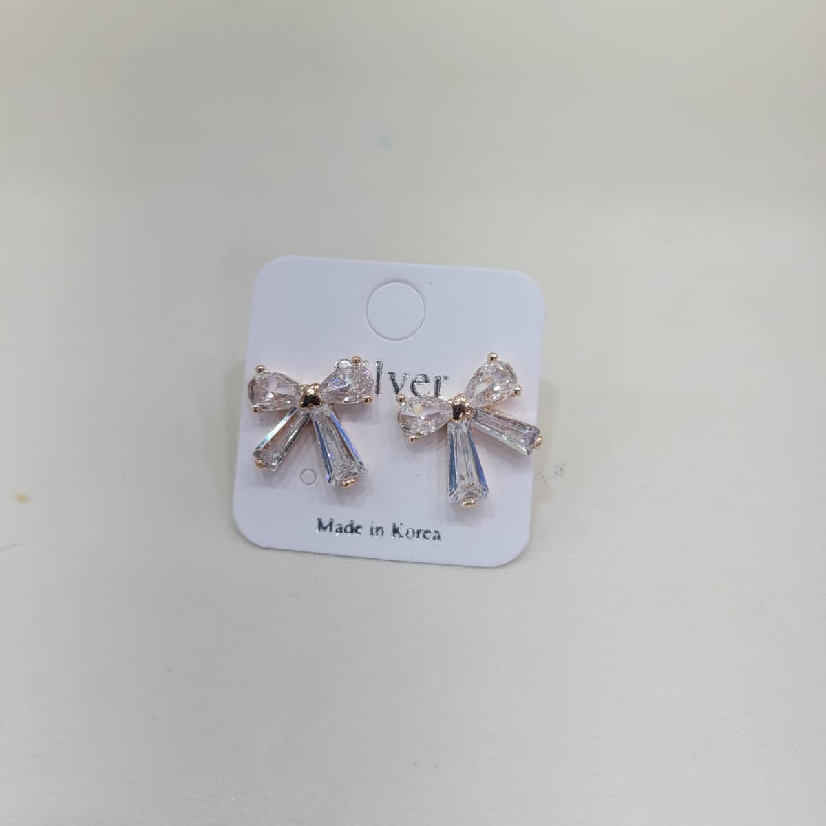 Simple large ribbon silver stud earrings - 이미지 5