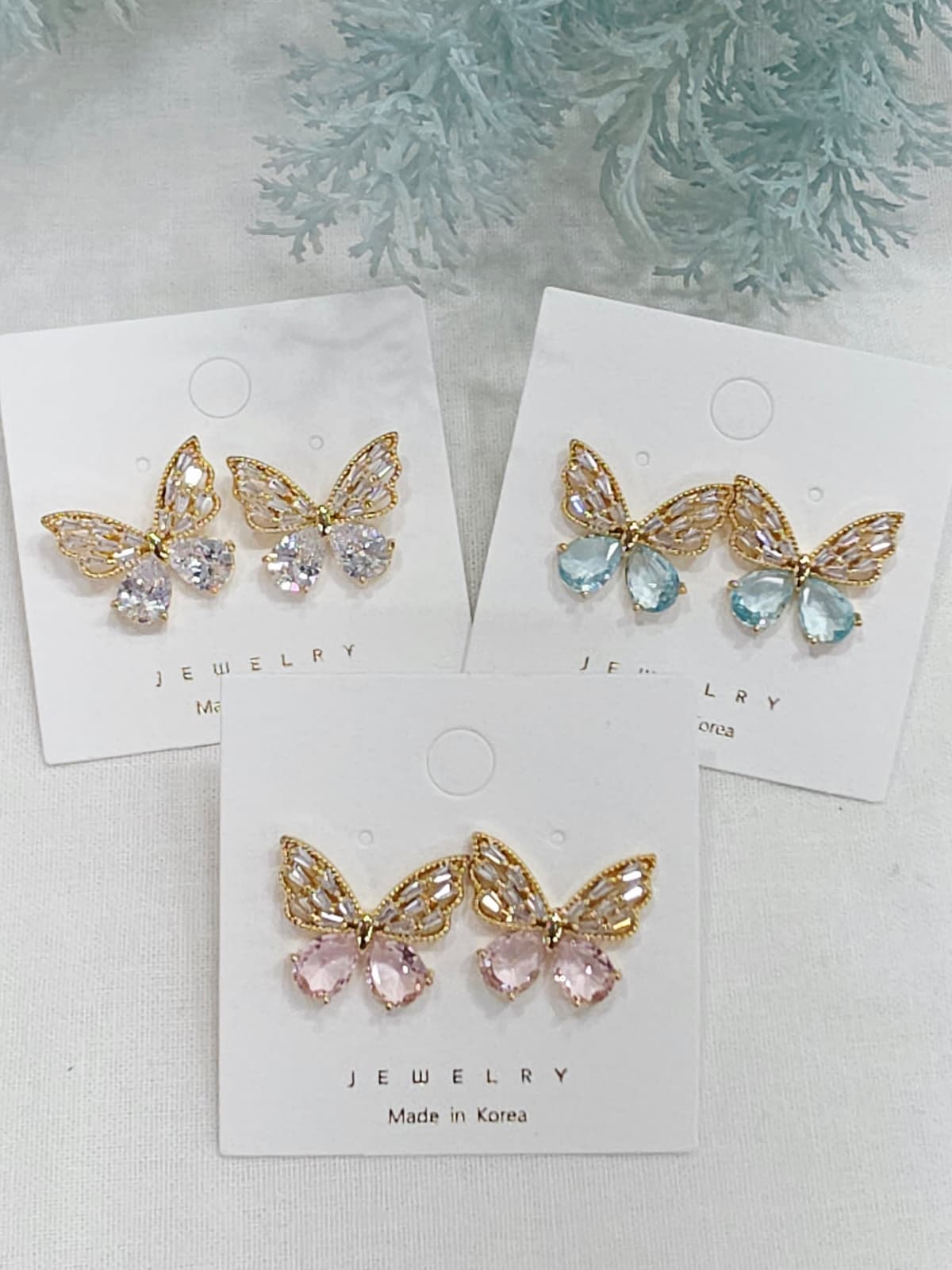 Nickel-free butterfly cubic zirconia stud earrings - 이미지 1