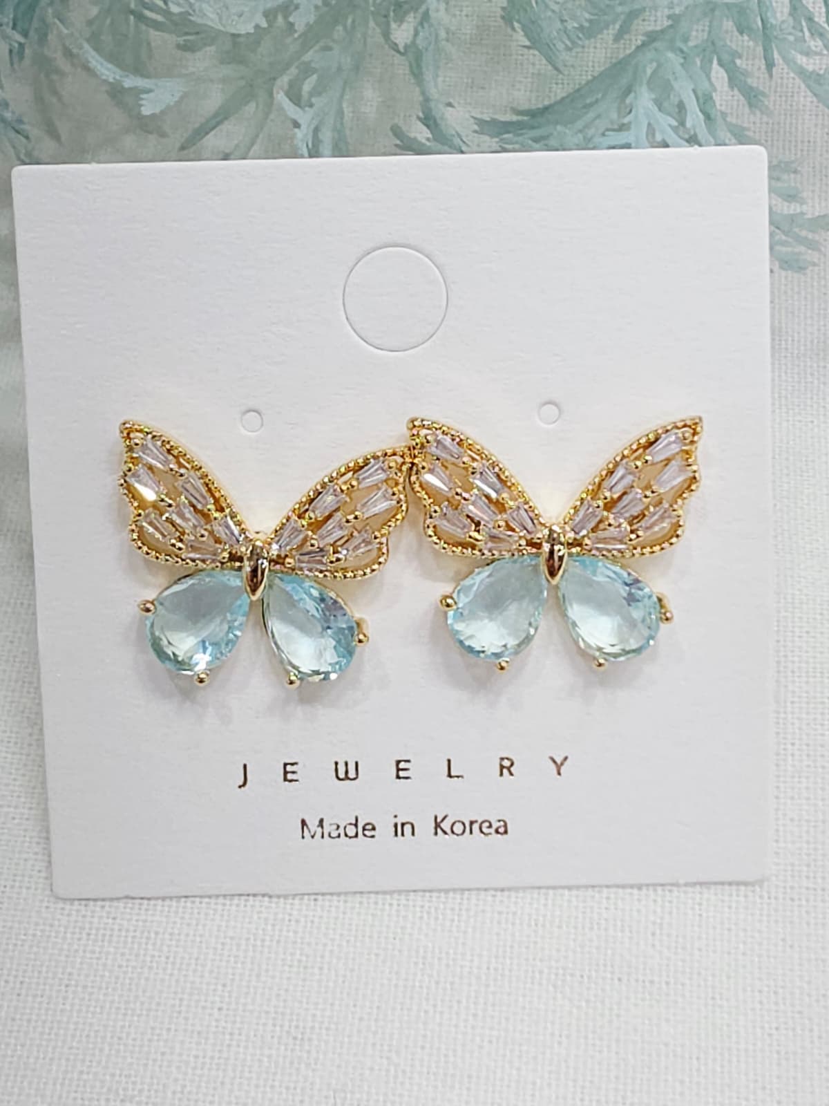 Nickel-free butterfly cubic zirconia stud earrings - 이미지 7