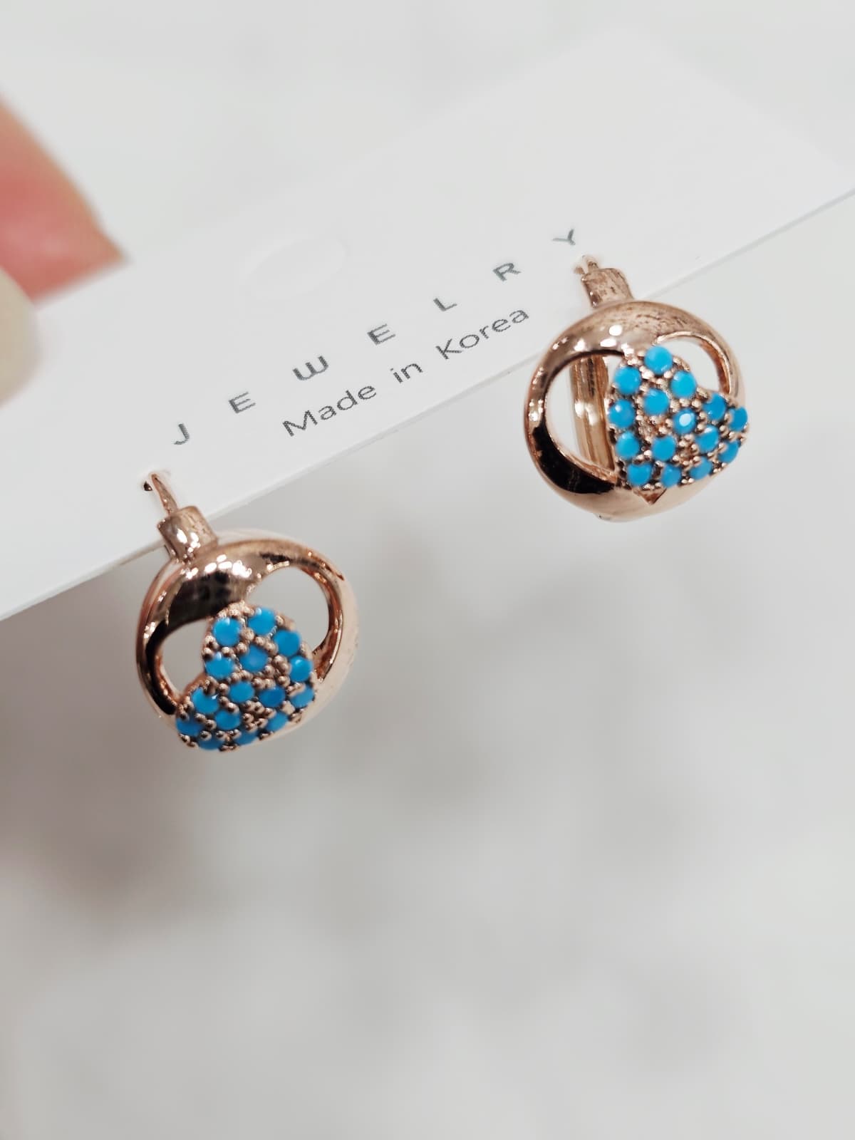 Turquoise Blue Heart Point Round One-Touch Earrings - 이미지 1