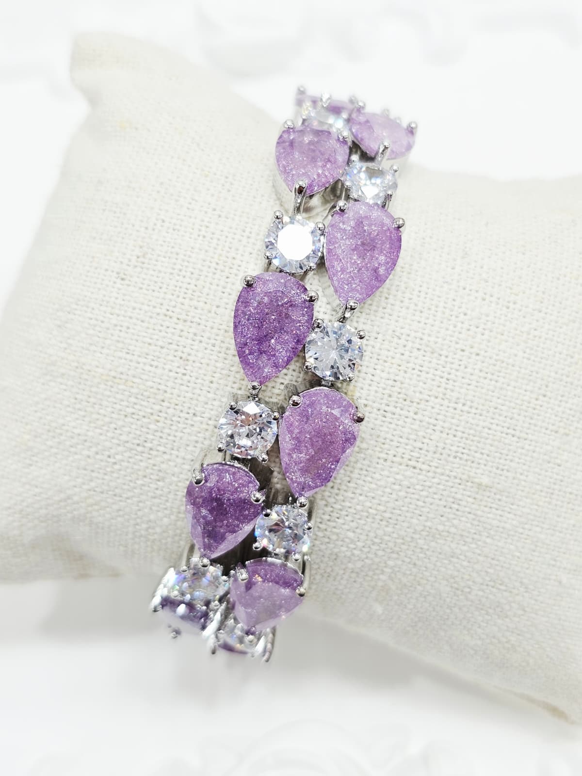 Teardrop Ice Cubic Crackstone Point Madame Bling Silver Tone Noble Bracelet - 이미지 3