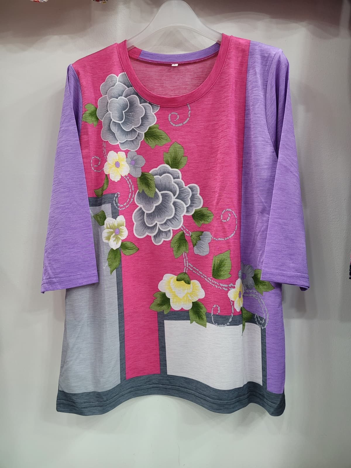 Geometric Flower Color Block 3/4 Sleeve T-shirt - 이미지 2