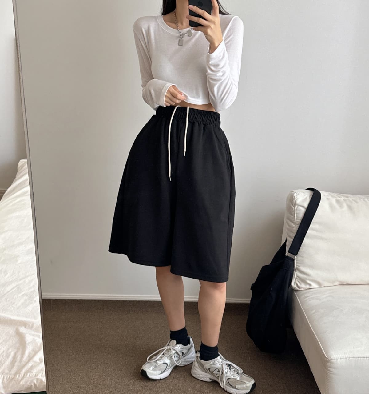 SS Side Pintuck Bermuda Shorts (Unisex, Thick Double-sided, Oversized Fit, Cutouts, Street Style) - 이미지 11