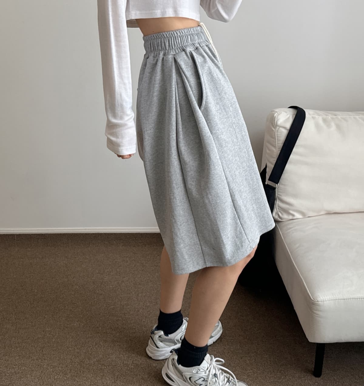 SS Side Pintuck Bermuda Shorts (Unisex, Thick Double-sided, Oversized Fit, Cutouts, Street Style) - 이미지 8