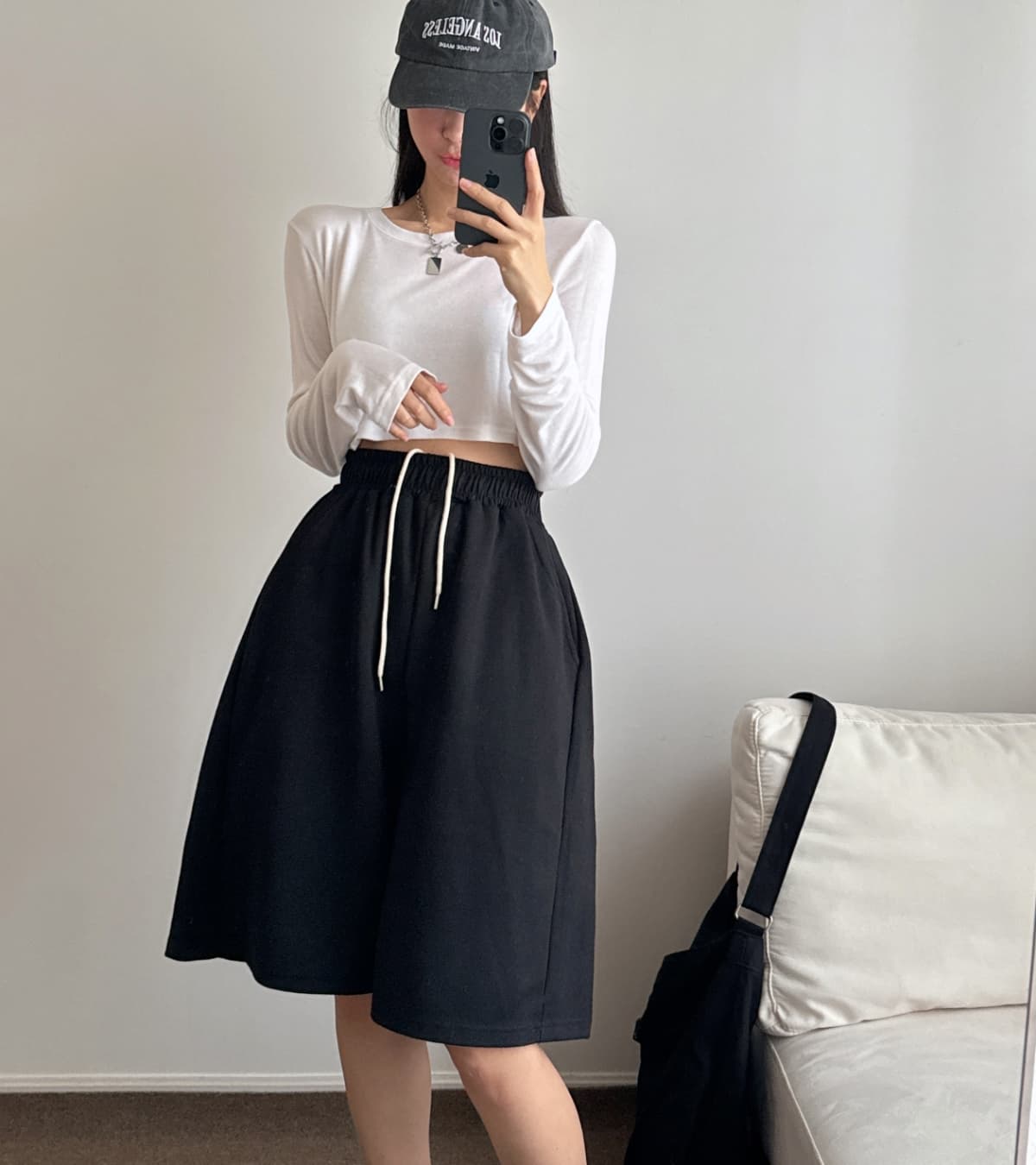 SS Side Pintuck Bermuda Shorts (Unisex, Thick Double-sided, Oversized Fit, Cutouts, Street Style) - 이미지 12