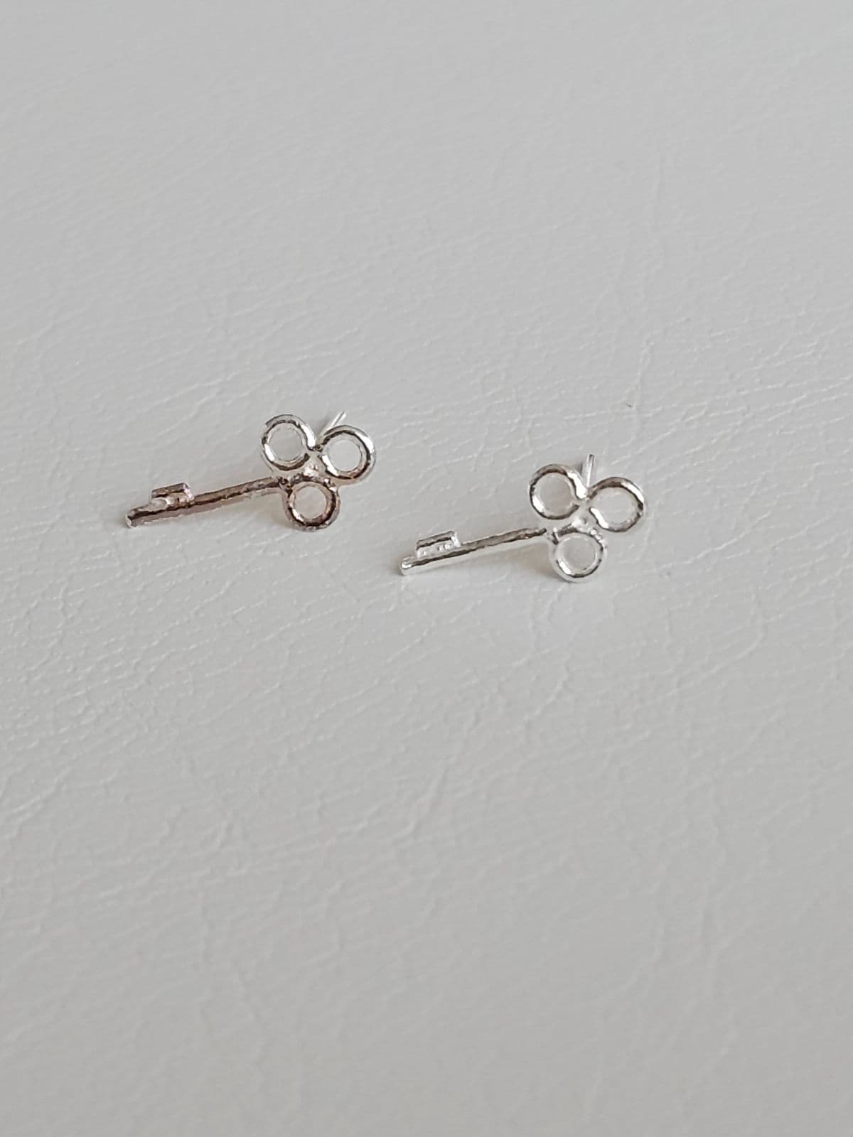 silver925 silver mini key earrings mini earrings - 이미지 2