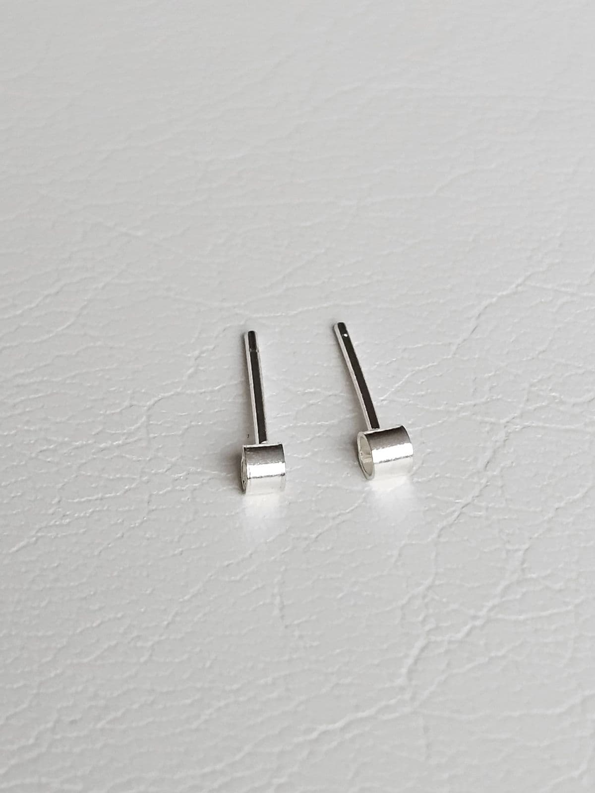 silver925 ultra-mini silver cylinder earrings mini earrings - 이미지 1