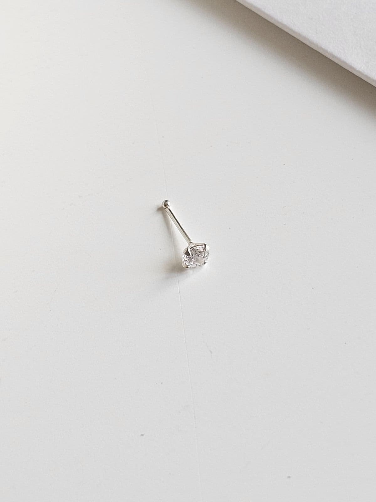 Silver 925 Mini 4-prong Round Cubic Nose Piercing Silver Piercing - 이미지 3