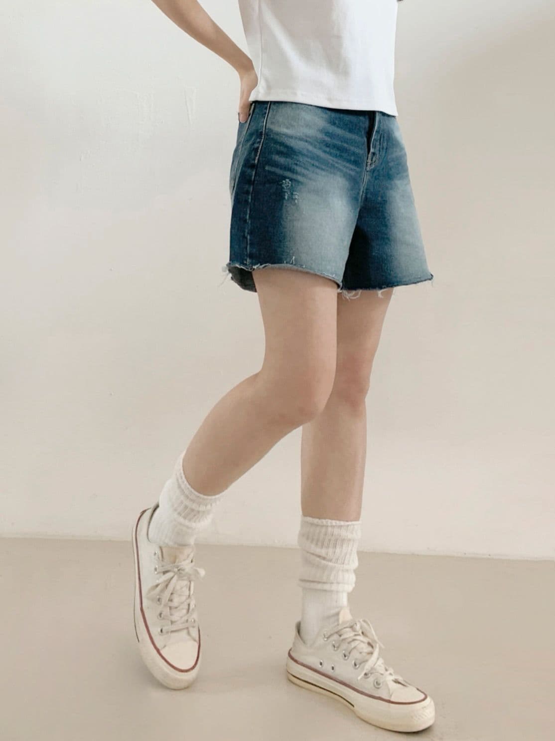 914 Washed Distressed Cap Pants - 이미지 4