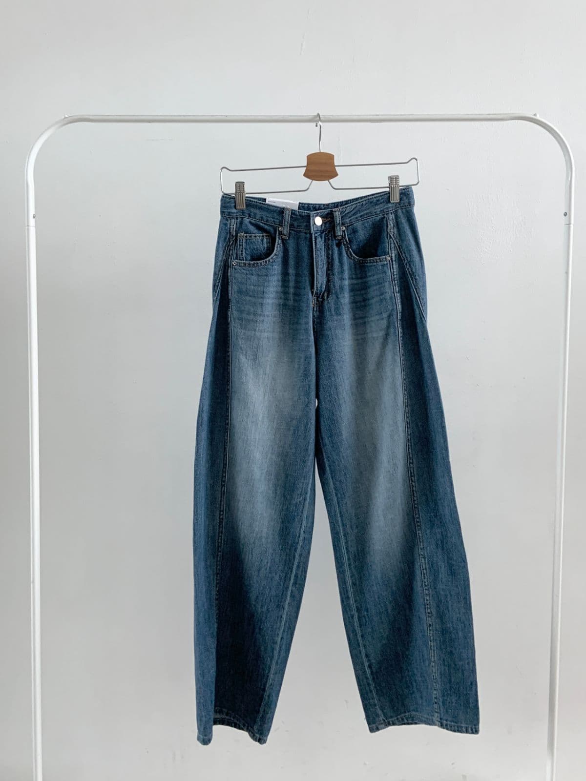 930 Summer Half-Curve Cut Denim Pants - 이미지 2