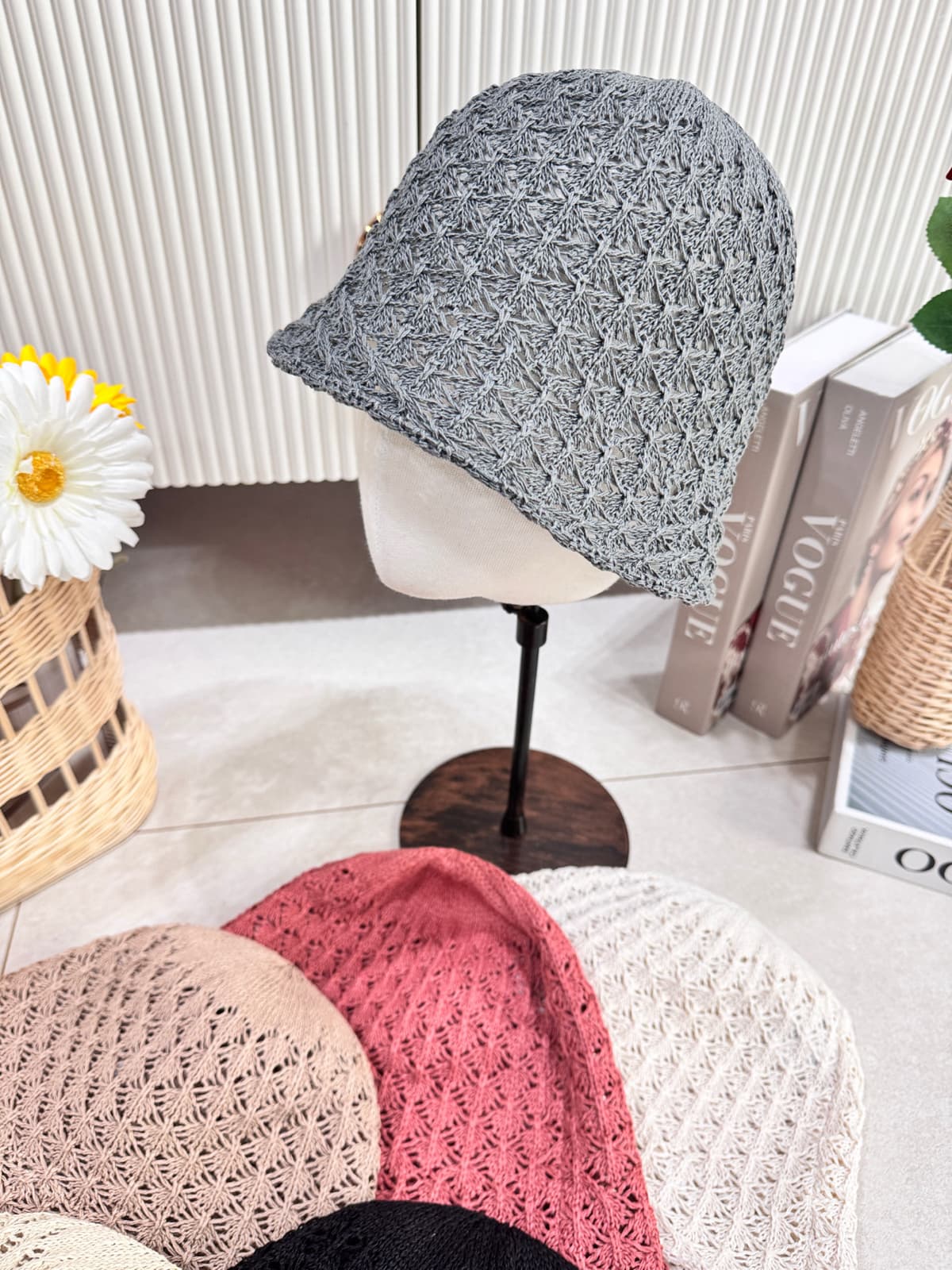 Crochet-punched knit buns - 이미지 2