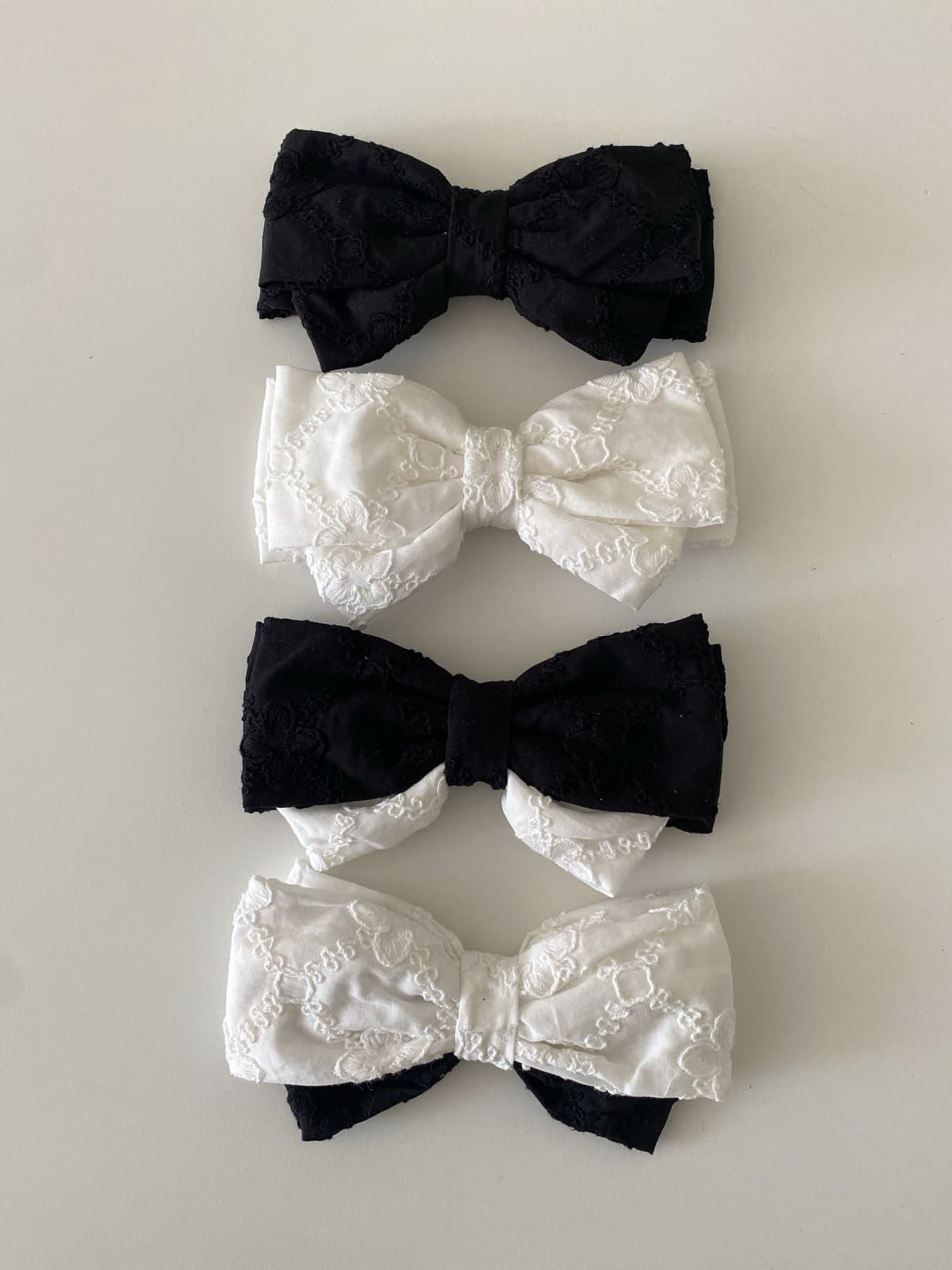 New domestically produced eyelet lace ribbon pin - 이미지 1