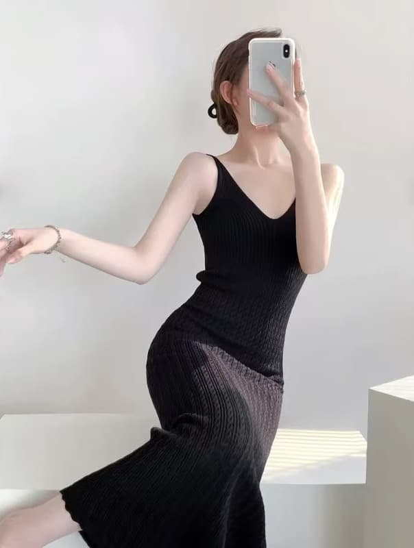 V-neck slim-fit knit sleeveless long dress - 이미지 8
