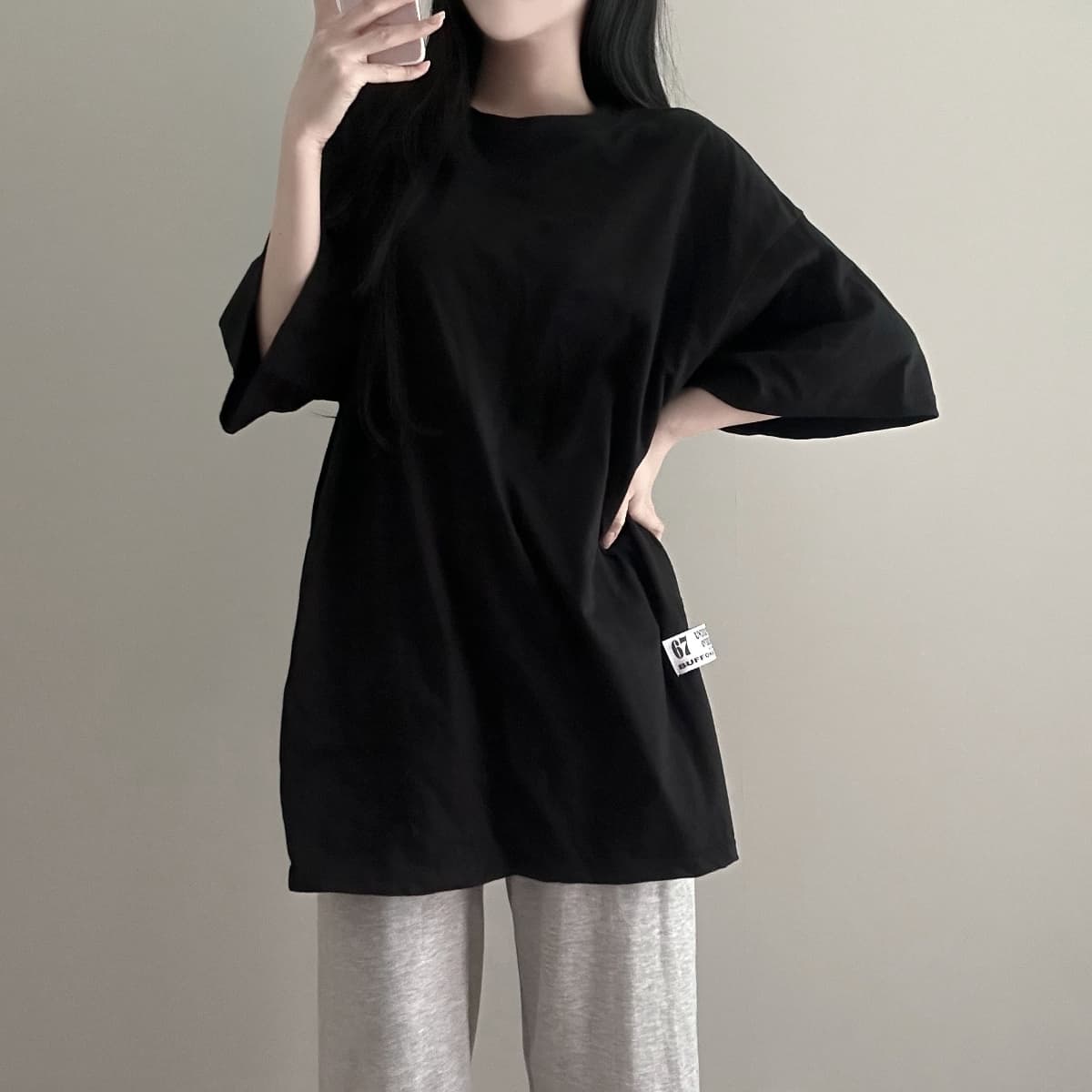 Queen Box — Oversized Side Slit Long Short Sleeve T-shirt - 이미지 4