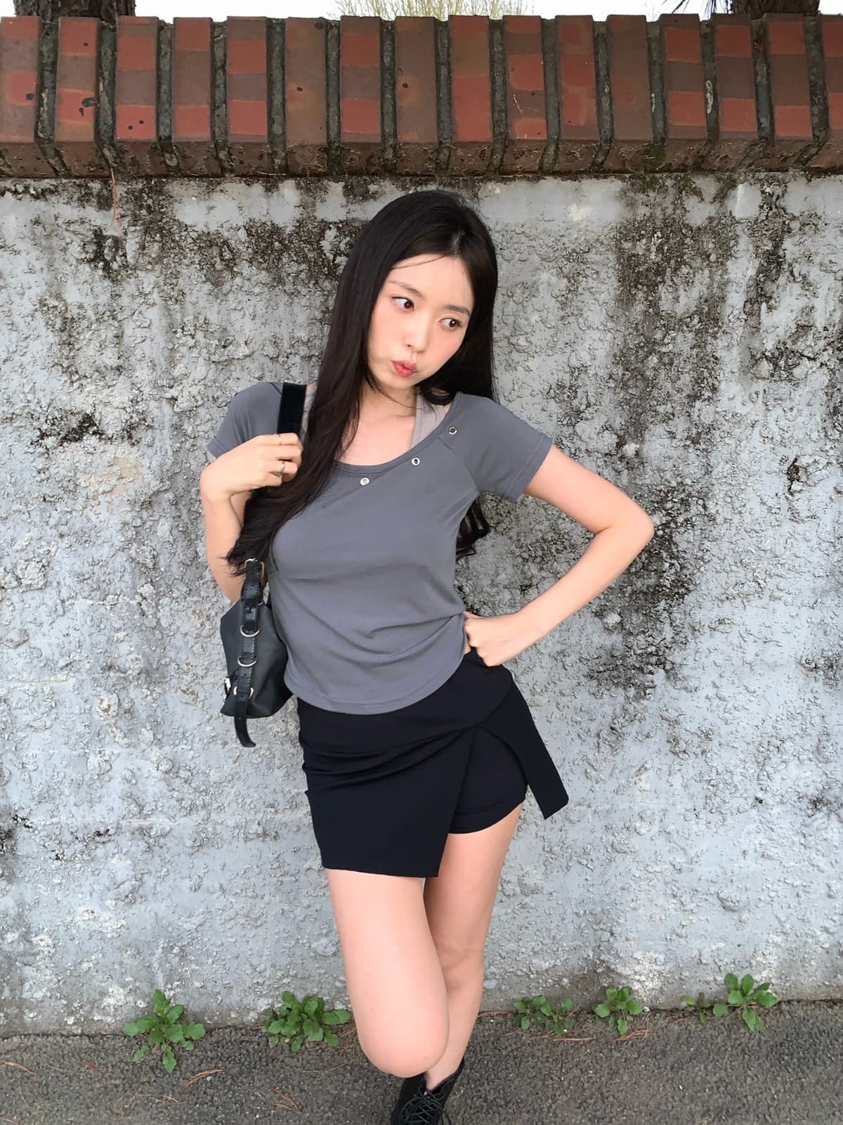 26 Summer New Arrival_(One-piece) Eyelet Halter Neck (Slim Fit, Punching, Layered, Contrast, Short Sleeve, Y2K - 이미지 11
