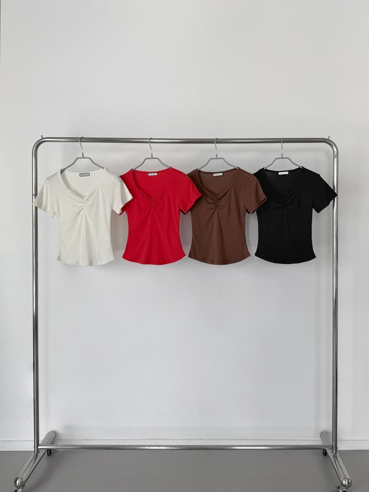 26 Summer New Arrival_Wonder Square Short Sleeve (Detail, Semi-Crop, Effortless Chic, Mini Punching, Square Neck - 이미지 5