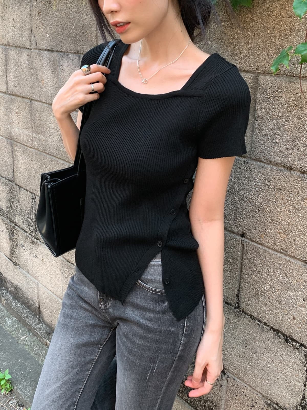 26 Summer New Arrival_Square Diagonal Button Short Sleeve (Summer Knit, Diagonal Point, Square Neck, Delicate Fit - 이미지 15