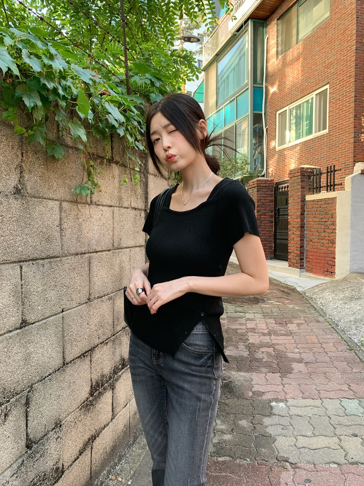 26 Summer New Arrival_Square Diagonal Button Short Sleeve (Summer Knit, Diagonal Point, Square Neck, Delicate Fit - 이미지 14