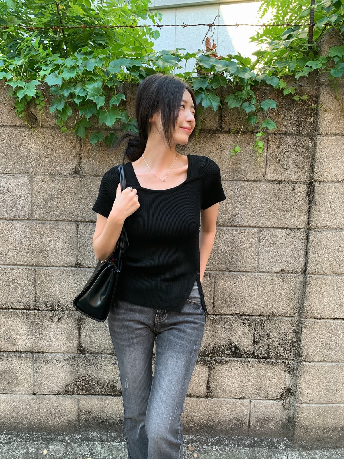 26 Summer New Arrival_Square Diagonal Button Short Sleeve (Summer Knit, Diagonal Point, Square Neck, Delicate Fit - 이미지 12