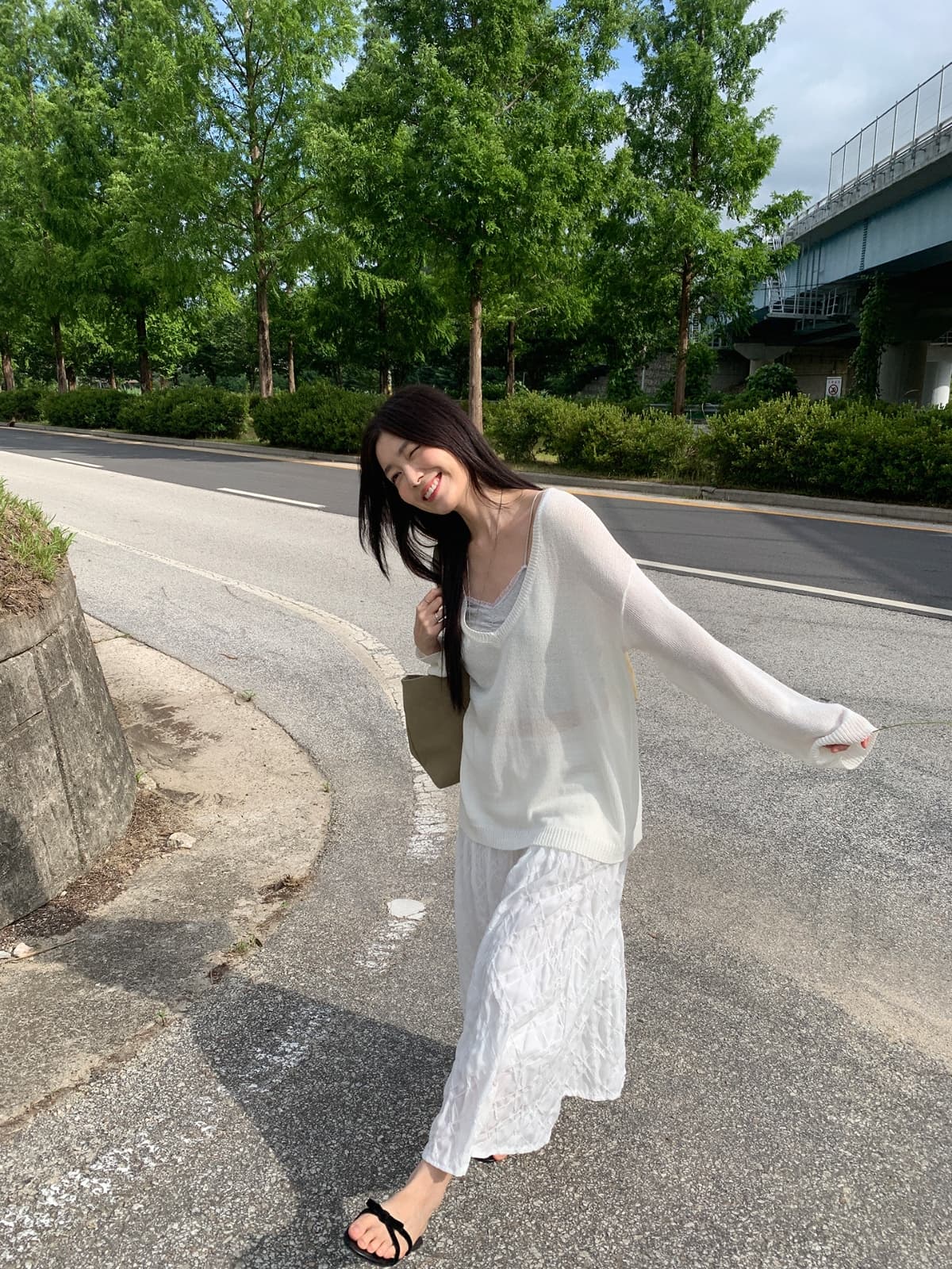 26 Summer New Arrival_Over Deep V-Neck (Knit, Delicate Fit, Long Sleeve, Oversized Fit, See-through, Mesh, Avant-garde Fit, Spring - 이미지 16