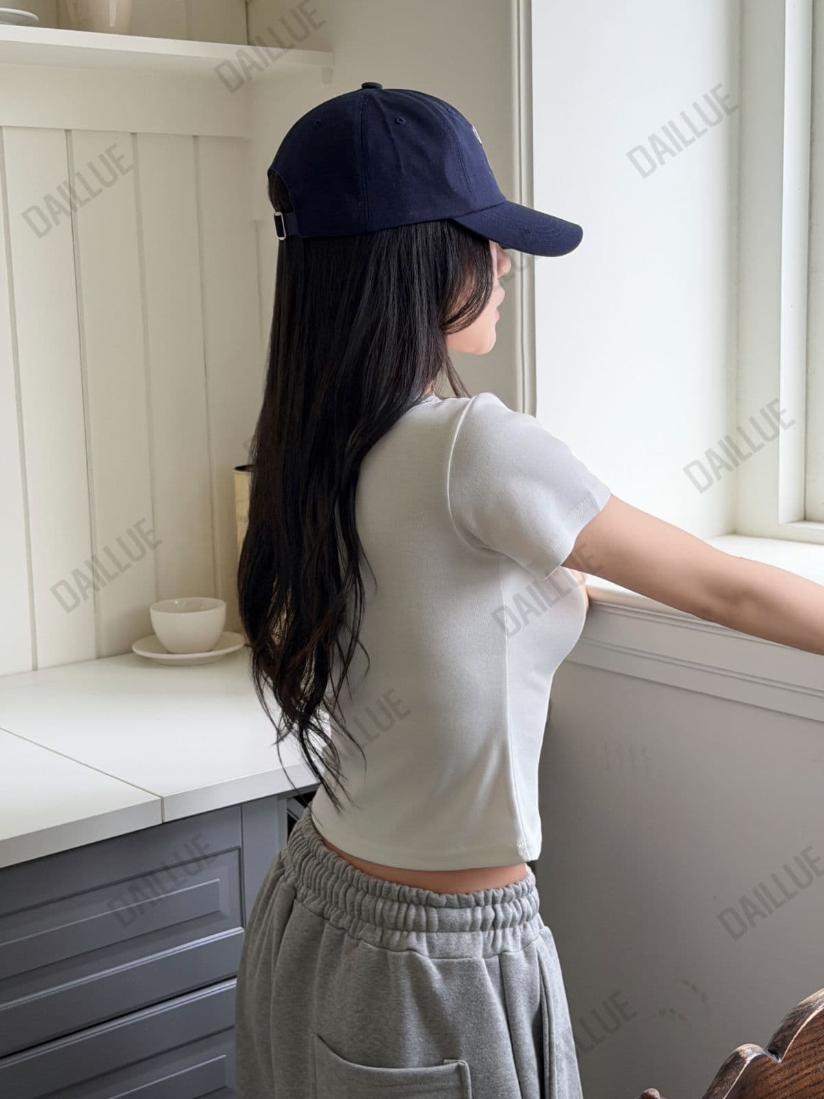 Slim Fit - Cotton Tension Basic Short Sleeve - Semi-Crop, Basic T-shirt, Arm Fat Coverage, Round Neck, Plain, Stretchy Inner - 이미지 11