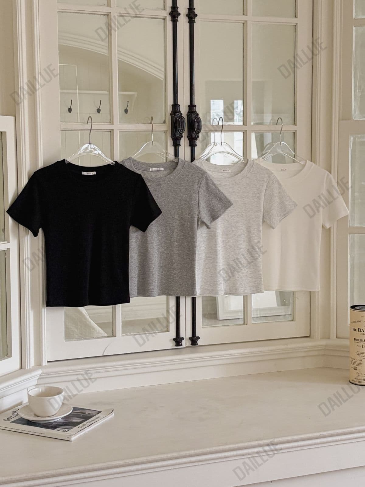 Slim Fit - Cotton Tension Basic Short Sleeve - Semi-Crop, Basic T-shirt, Arm Fat Coverage, Round Neck, Plain, Stretchy Inner - 이미지 2