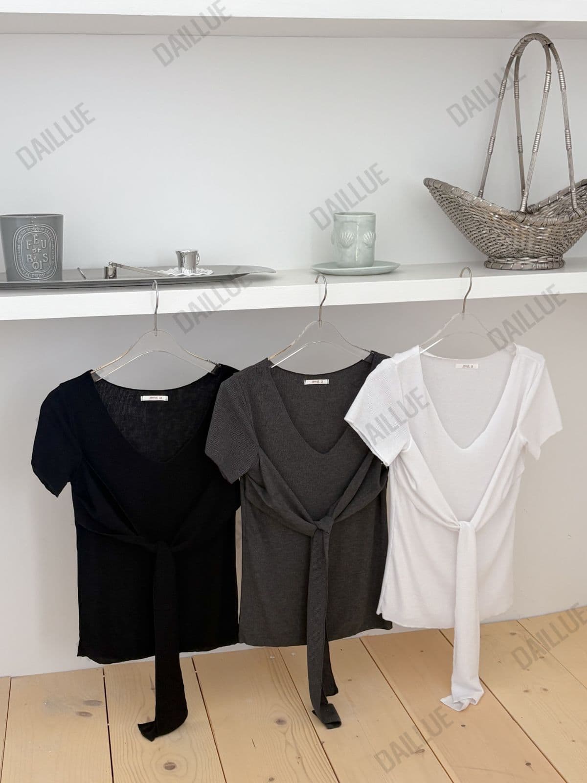 Slim Fit - Ribbed Ribbon V-Neck Short Sleeve - Sexy Glam Look, Cap Sleeves, Spring/Summer Tee, Strap Detail, Stretchy, Rayon - 이미지 13