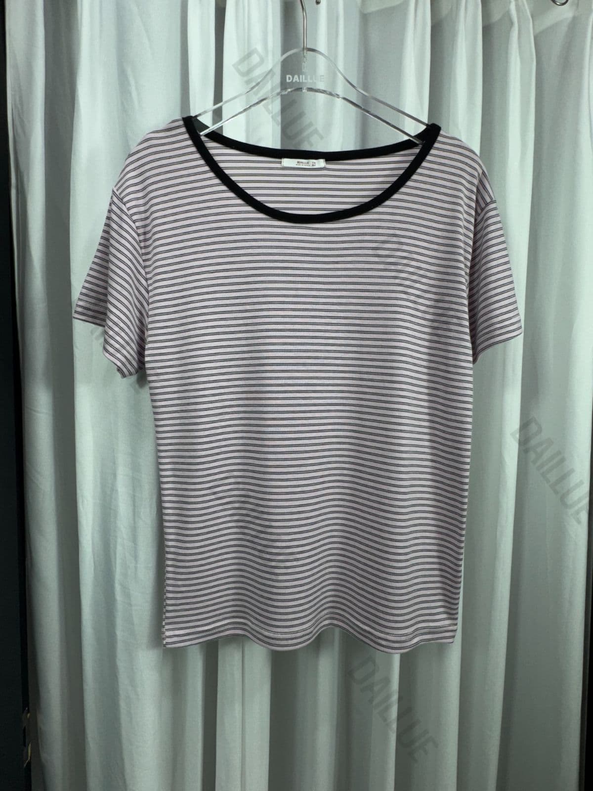 Basic Fit - Striped Contrast Round Short Sleeve - 이미지 14