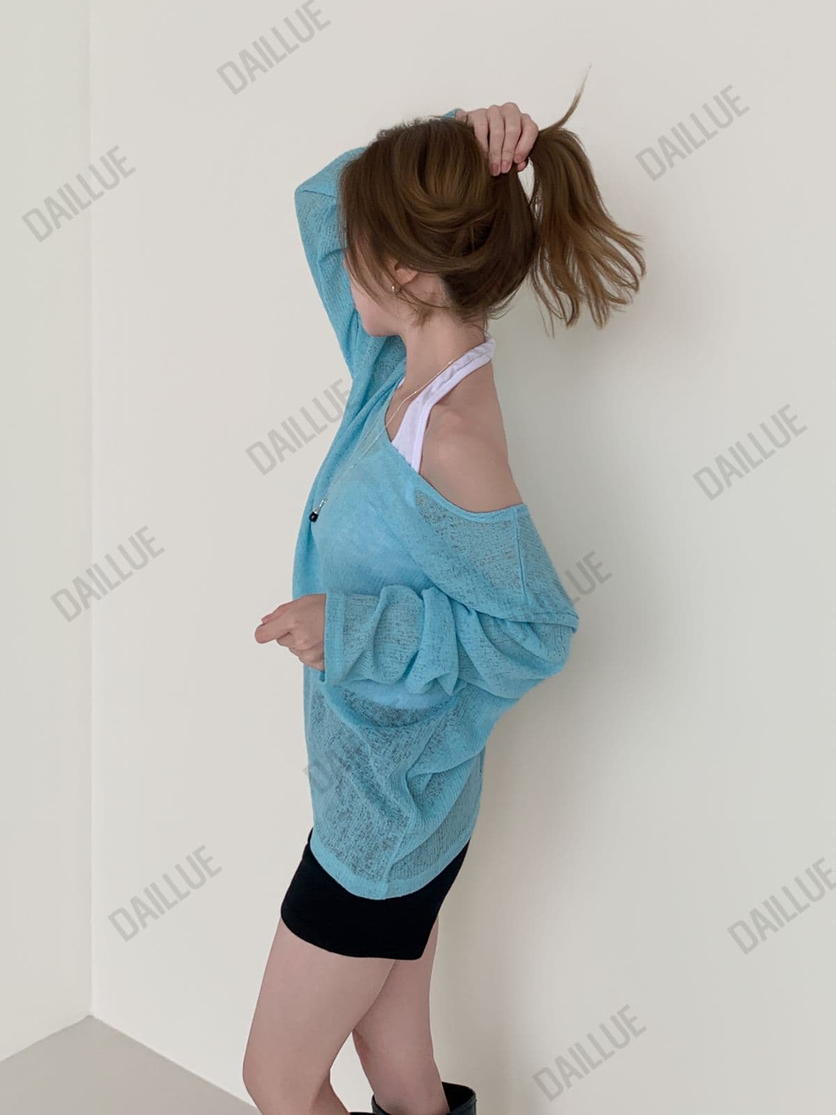 [Salant Item] Summer Knit Cover-up Long Sleeve - Delicate Fit, Off-shoulder, Boat Neck, Summer Tee, Humbuk Show, Rainy Season Look - 이미지 5