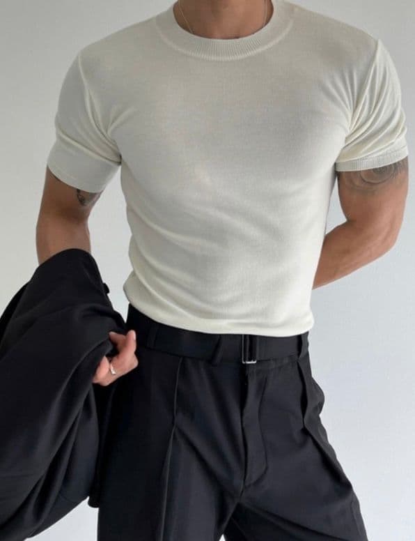Muscle-fit wool round short-sleeve knit - 이미지 4