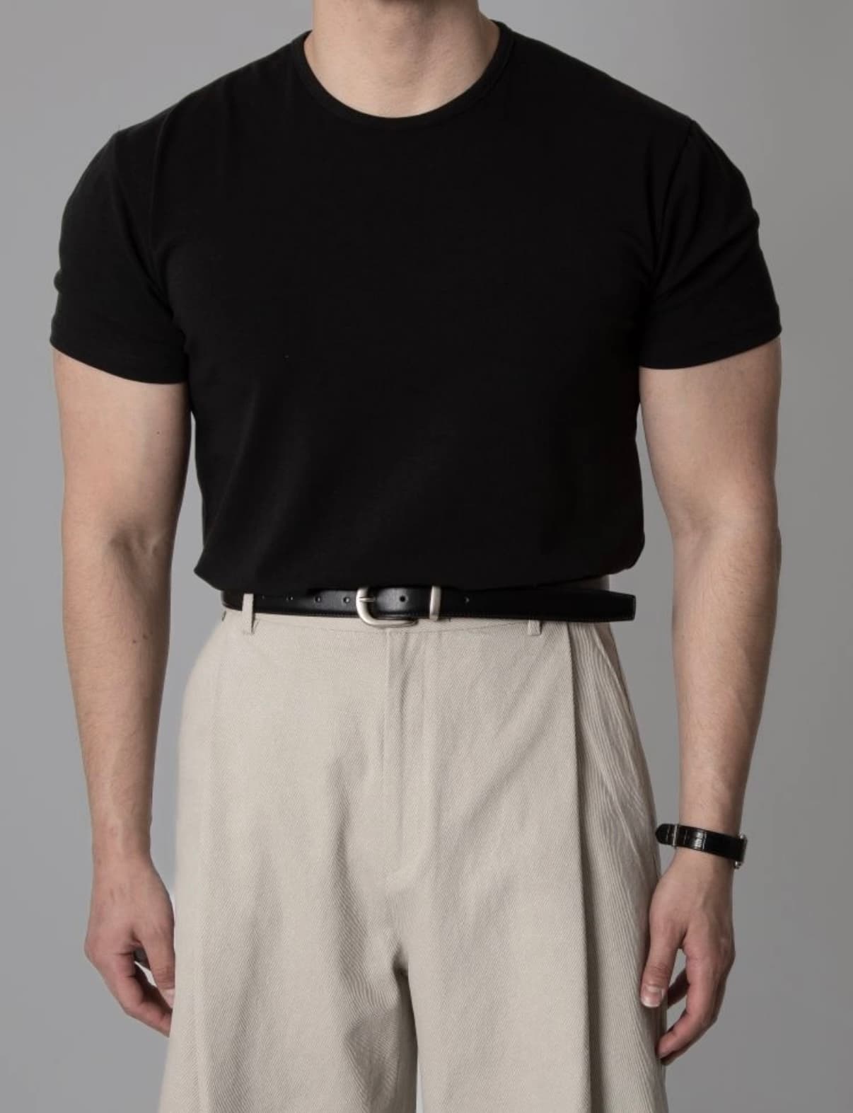 Cotton muscle-fit round short-sleeve t-shirt - 이미지 1