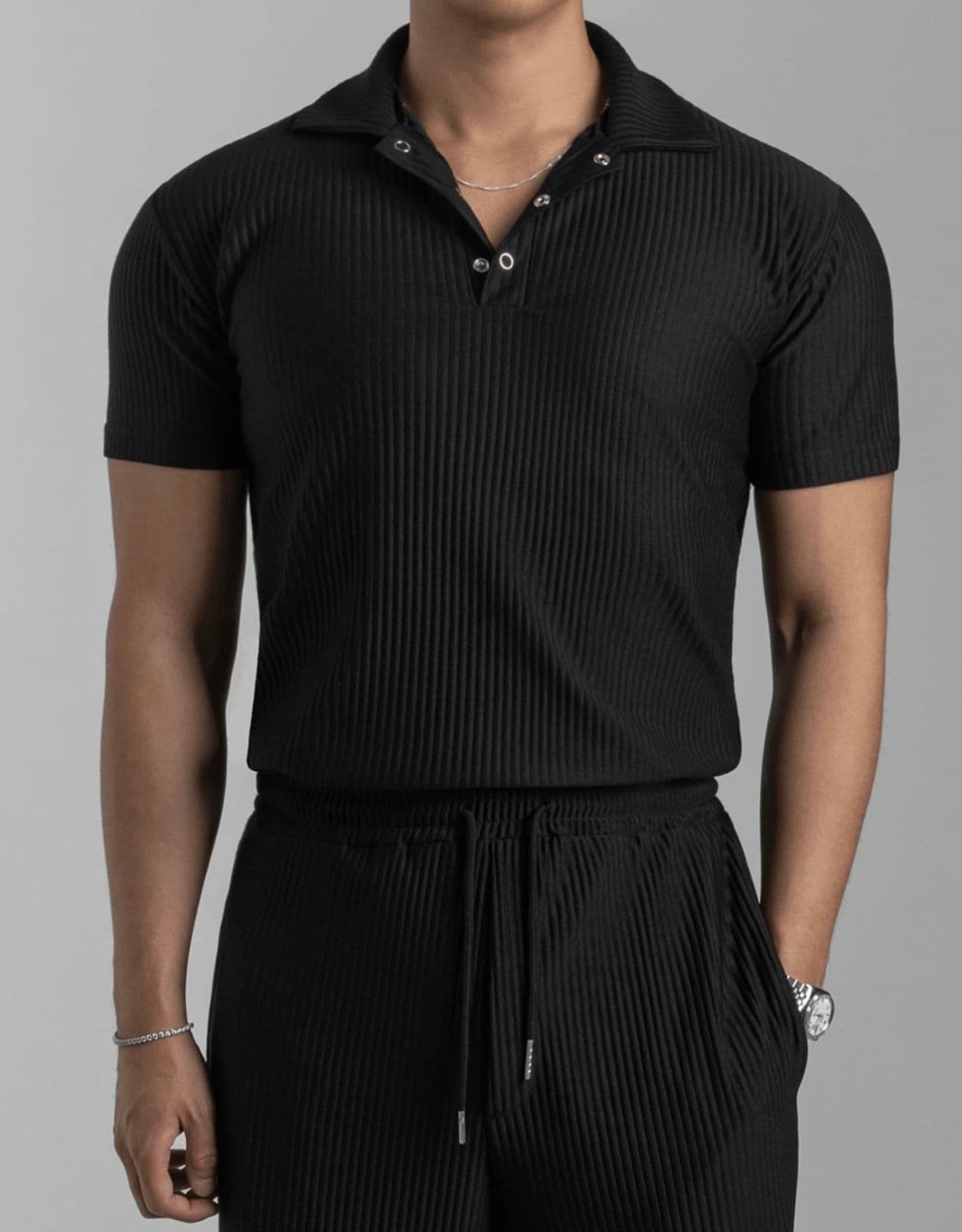 Pleated muscle-fit collared short-sleeve t-shirt long pants - 이미지 3