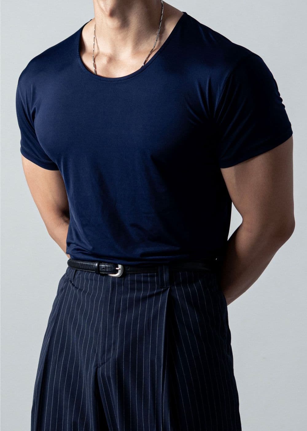 Muscle fit U-neck spandex short-sleeve t-shirt - 이미지 2