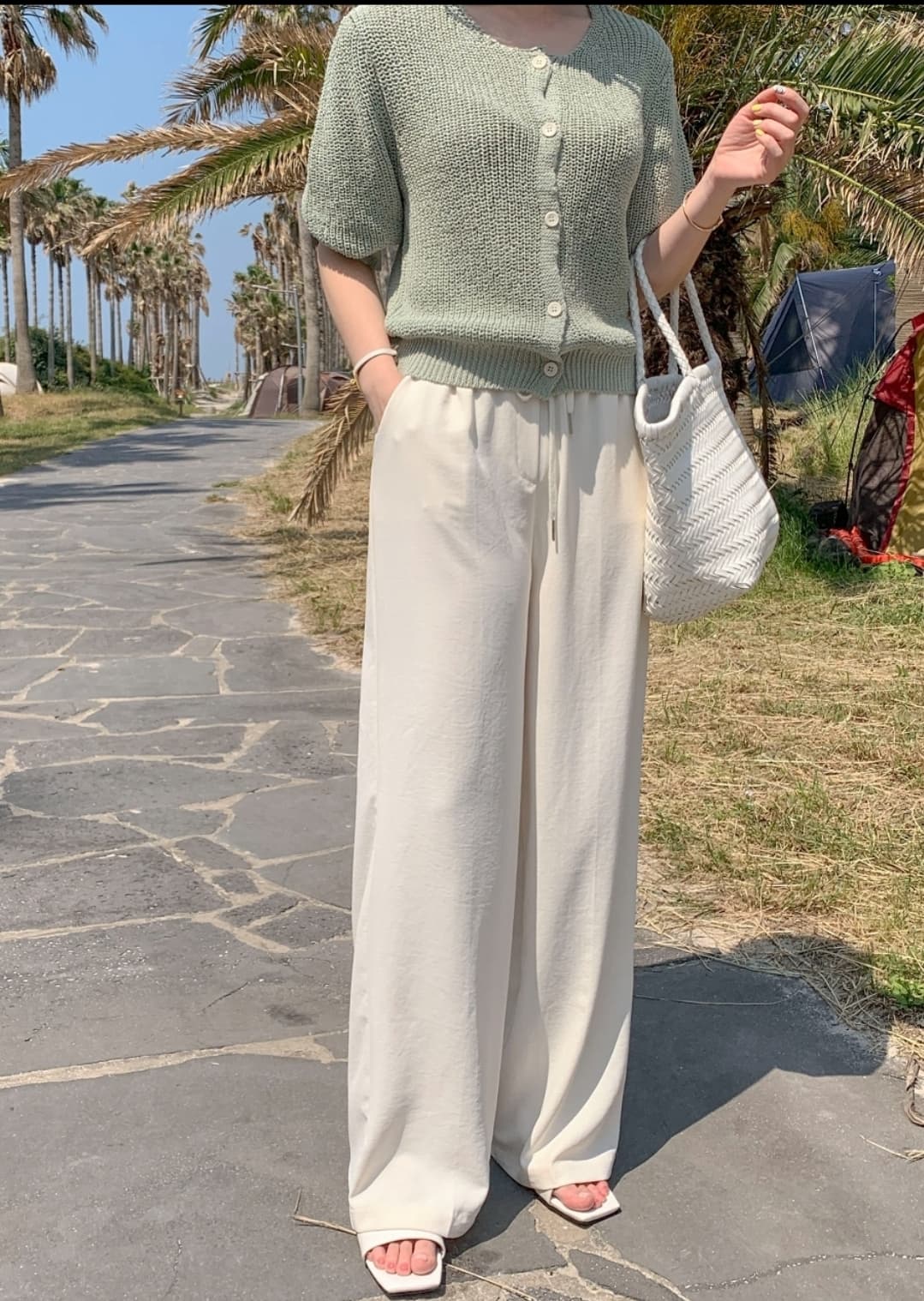 Flowy, Soft Wide Pants with String Band F L - 이미지 18