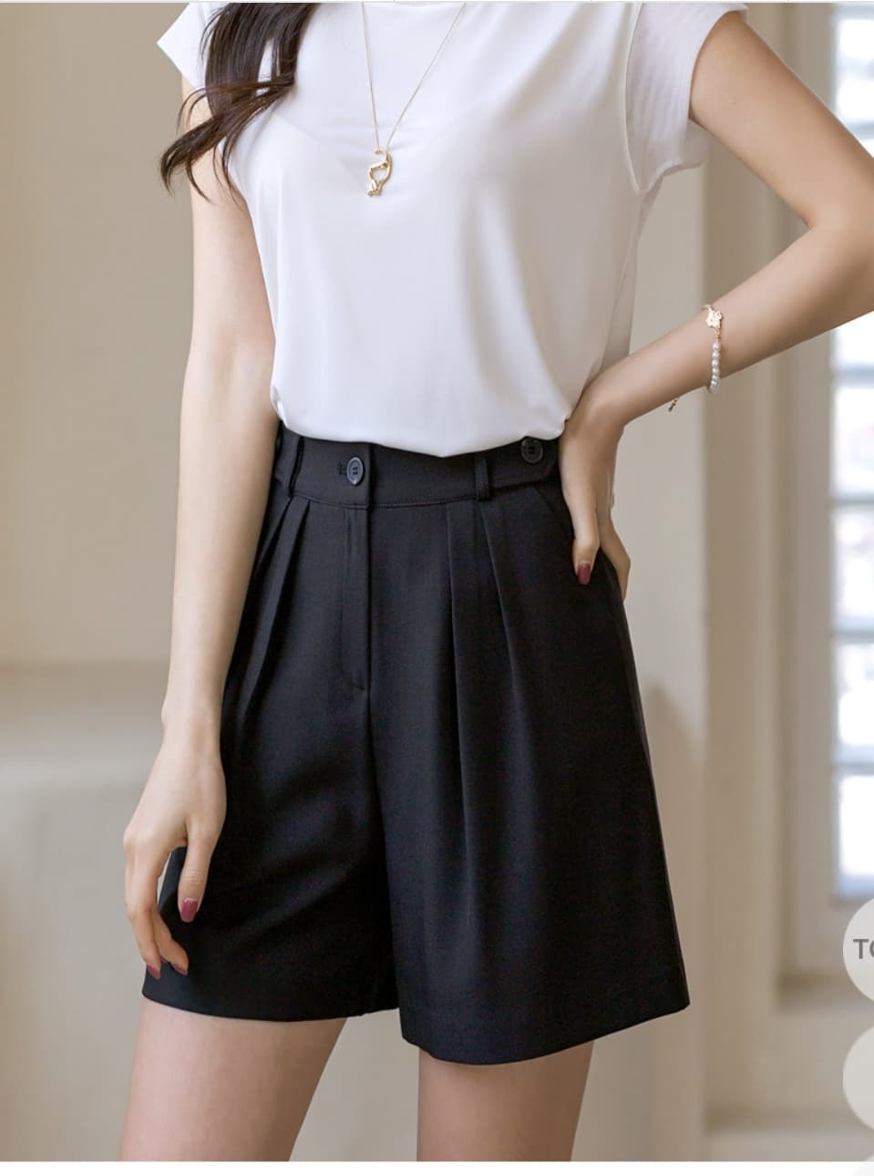 Buckle pleated 4/8 length shorts back waistband S M L - 이미지 11