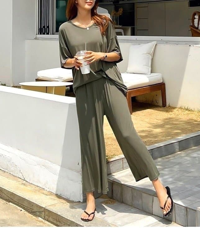 New Arrival Cool Flowy Plain V-Shirt Boxy Short Sleeve Elastic Waist Wide-Leg Pants Set Plus Size Casual Daily - 이미지 15