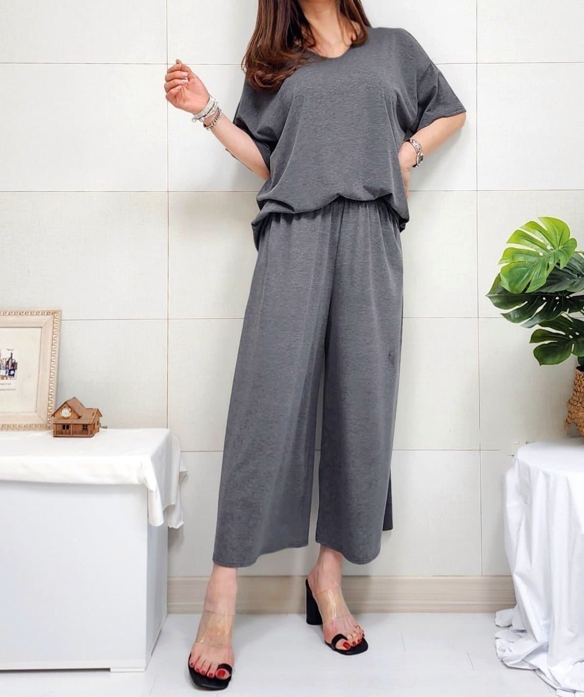 New Arrival Cool Flowy Plain V-Shirt Boxy Short Sleeve Elastic Waist Wide-Leg Pants Set Plus Size Casual Daily - 이미지 17