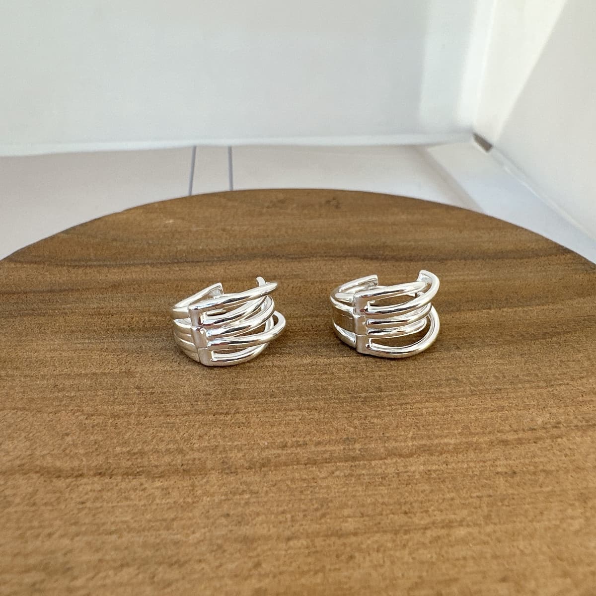 Silver925 Bold Irregular 5-Line Shape Daily One-Touch Silver Earrings - 이미지 12