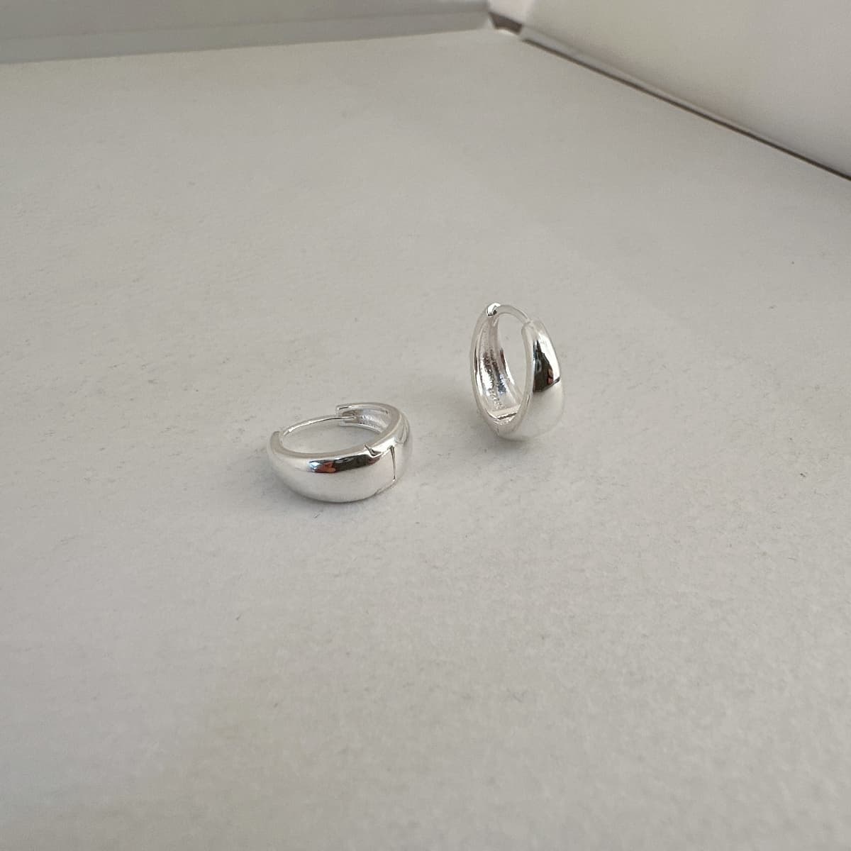 Silver925 14mm Outer Diameter Teardrop Shape Daily One-Touch Silver Earrings - 이미지 8
