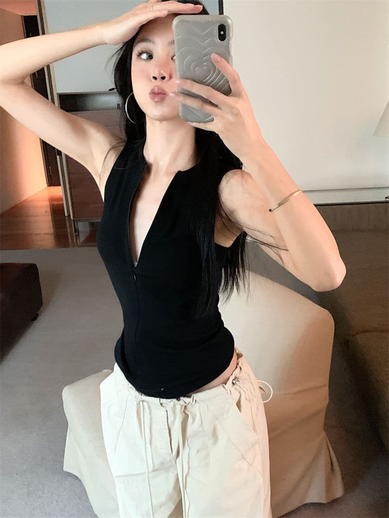 (High Demand) Zipper Sleeveless - 이미지 14