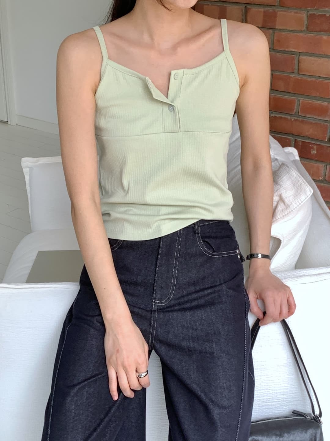 Under-button tank top - 이미지 4