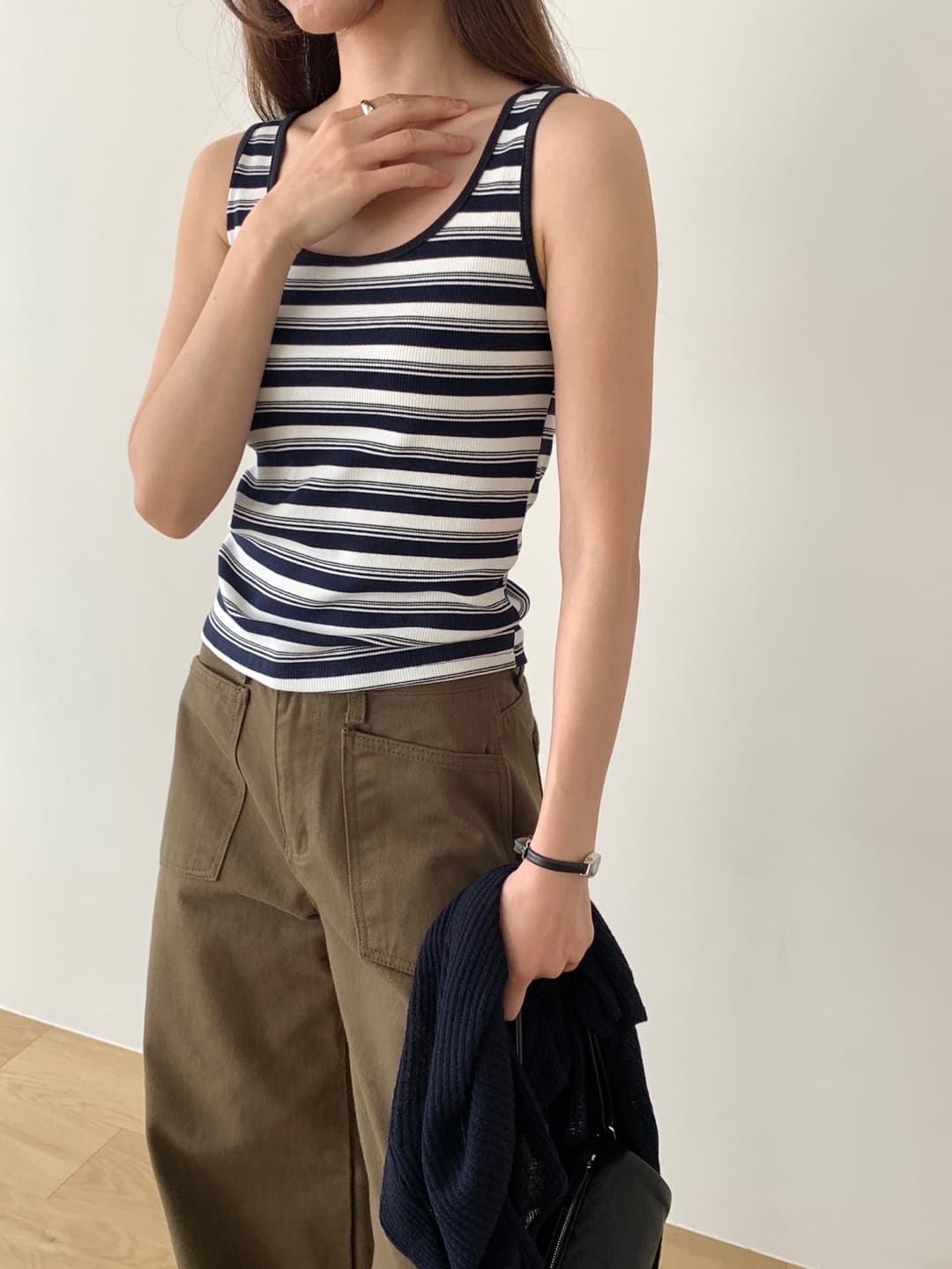 Dolphin sleeveless - 이미지 9