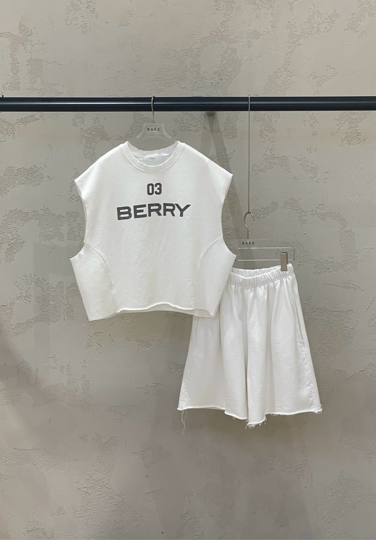 Berry Shorts Setup Pigment Terry Vintage Washed Sleeveless Shorts Training Set - 이미지 2