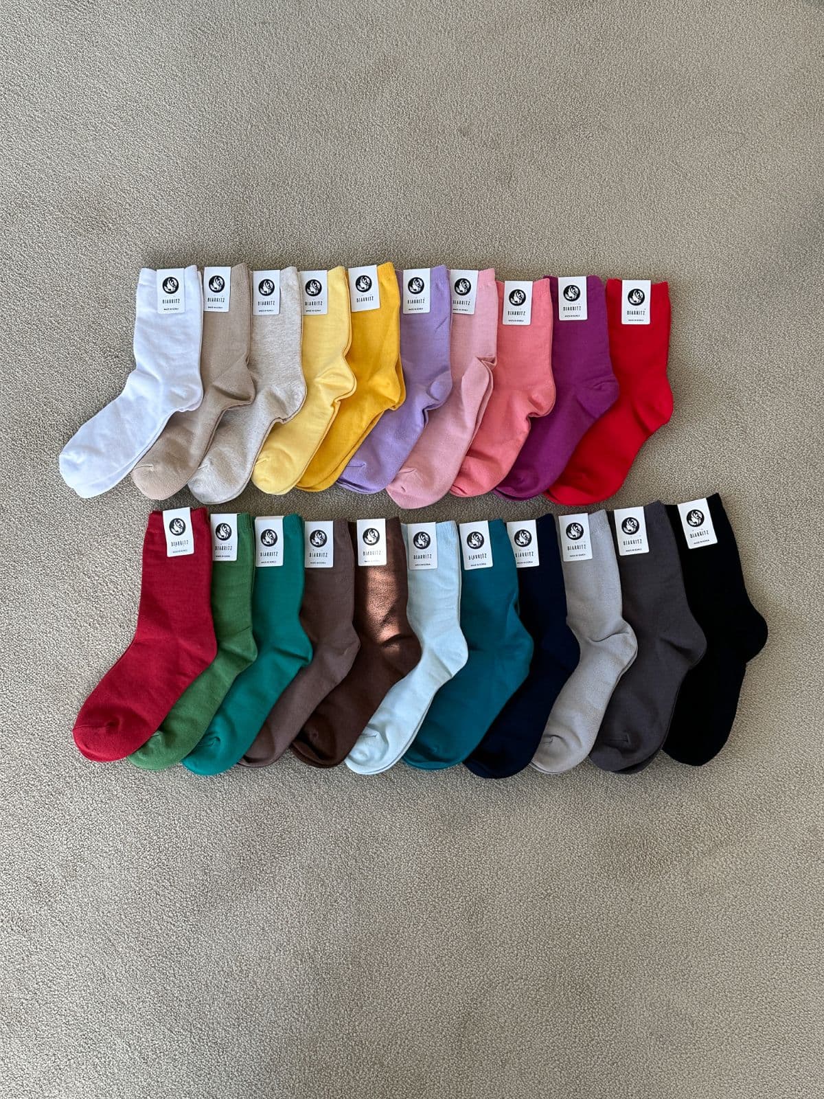 Jeje (Same-day delivery available Basic Plain Mid-calf Cotton Women's Fashion Socks Colored Socks Daily) - 이미지 1