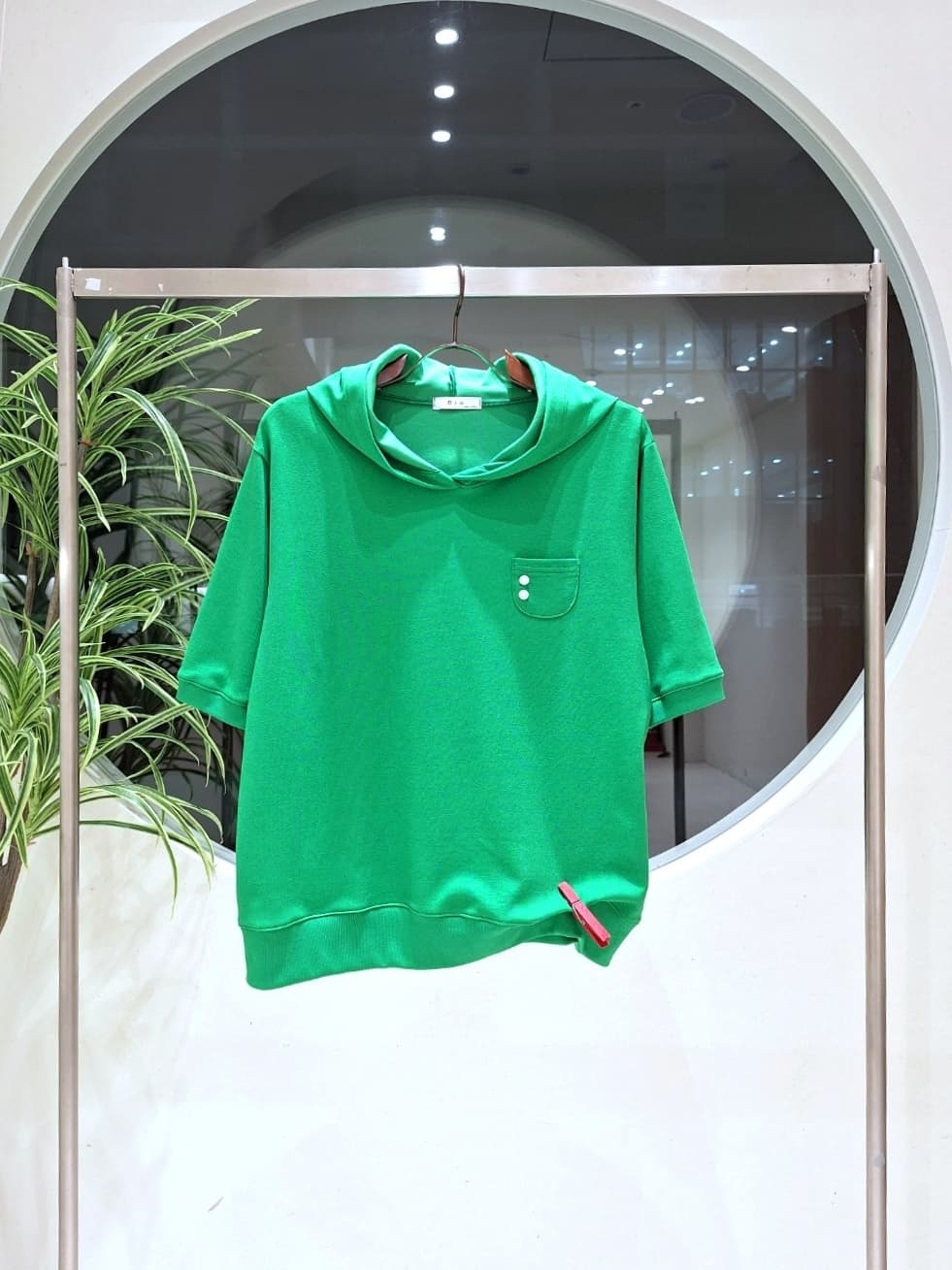 Mini pocket button short-sleeve hoodie - 이미지 17