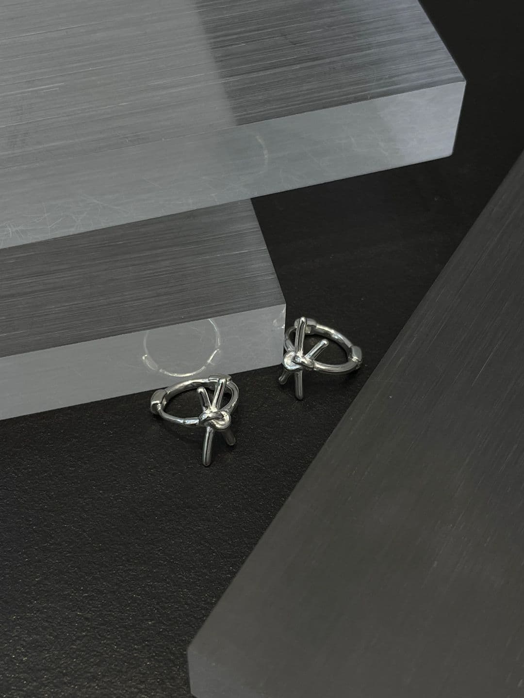 Silver 925 Knot Twist One-Touch Earrings E221119518 - 이미지 6