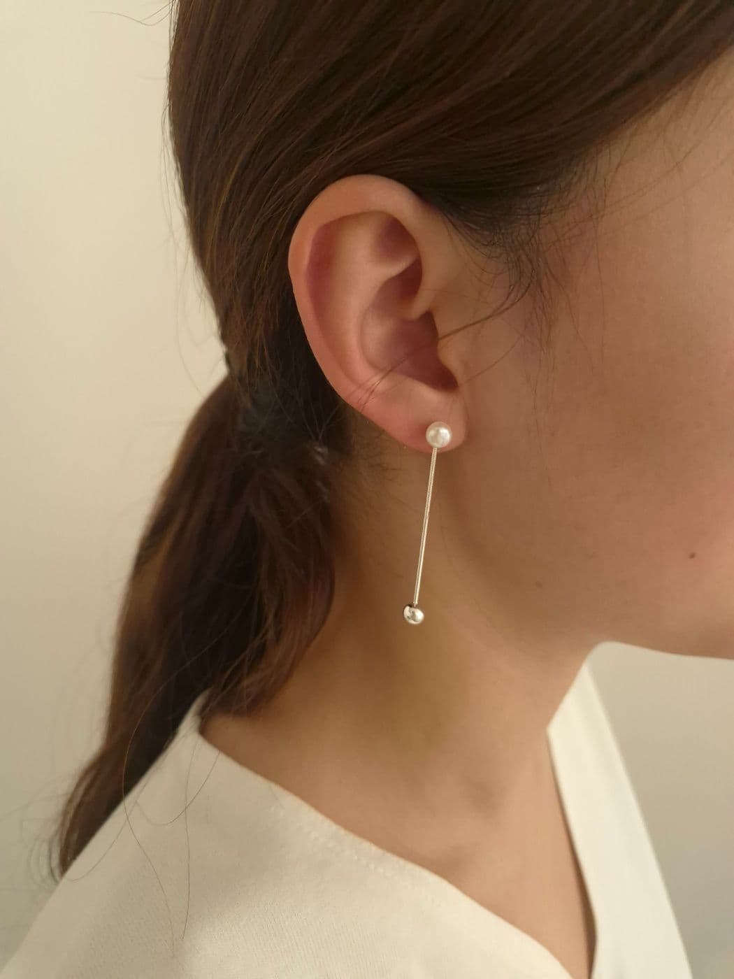 Silver 925 Freshwater Pearl Drop Silver Ball Post Earrings E230304957 - 이미지 2
